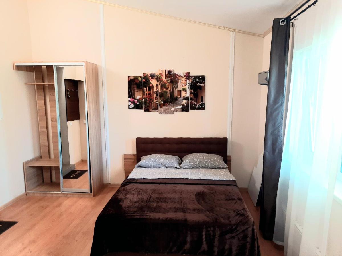 איוונו-פרנקיבסק Studio Apartments In Center Mini 5 Поверх Без Ліфту מראה חיצוני תמונה